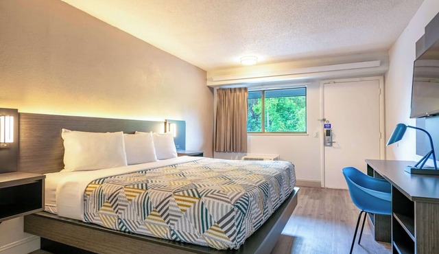 Motel 6 Charlotte, NC - Coliseum