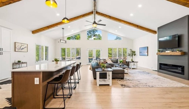 Lakeside Landing · Waterfront w/Private Dock | Deerfield Resort