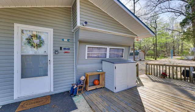 Athens Vintage Fishing Cabin on Elk River! in Athens