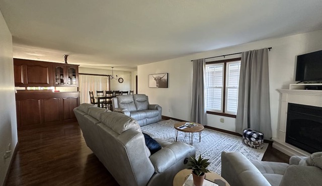Estate on Market Sleeps up to 10