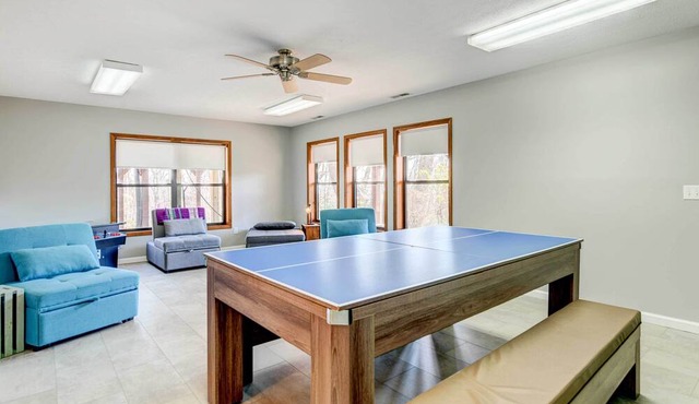 Hot Tub, Decks & More! Serene Maggie Valley Home