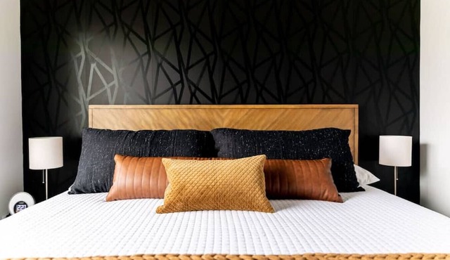5 Points Retreat in East Nashville - Walk to Restaurants, Bars & Music