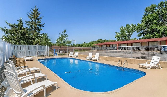Comfy Unit, Table Tennis, Pool, Free Parking, Free WiFi, Pets Allowed