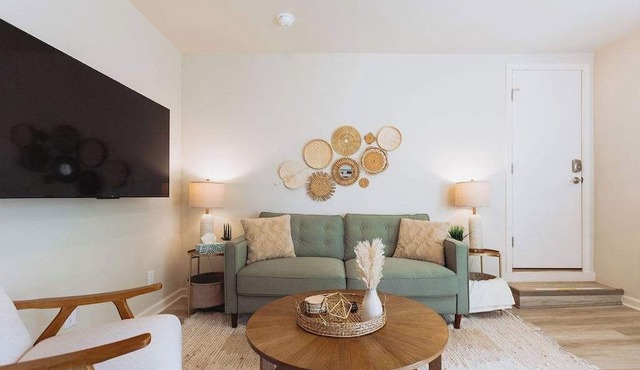 Lamont 3 1Bed Pet-Friendly Apt