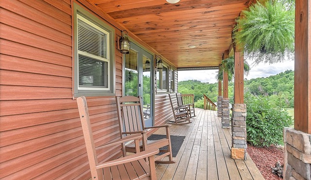 18 acres of pure beauty mix of woods and pasture!