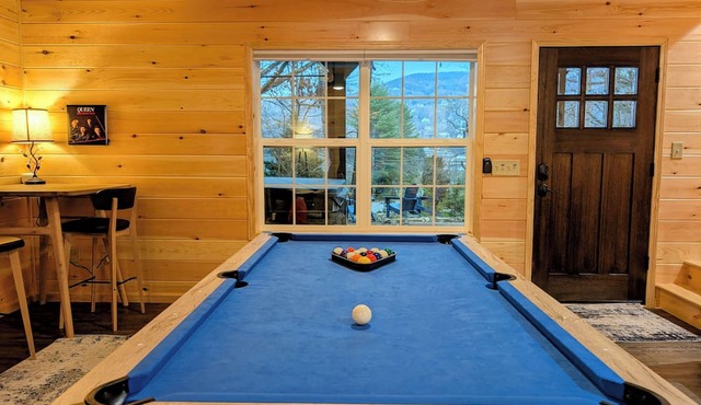 Spacious Mountain Retreat w/Hot Tub & Game Room