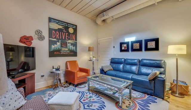CozyUrbanLoft-Coffee to Concerts,Walk Everywhere!