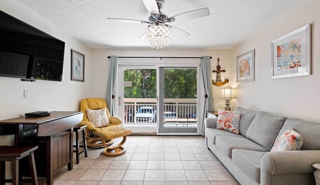 Walk to Bars & Shops: Resort Condo in Hilton Head!
