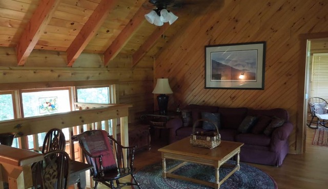 Romantic Leatherwood Mtn Log Home 19.3 acres/Panoramic View/Near Boone