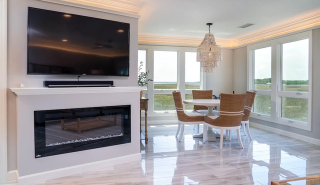 Spectacular Panoramic Marsh Views! Amenity access included!