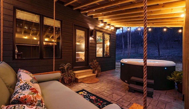 The Nest at Peaceful Peak - Luxury Couples Retreat