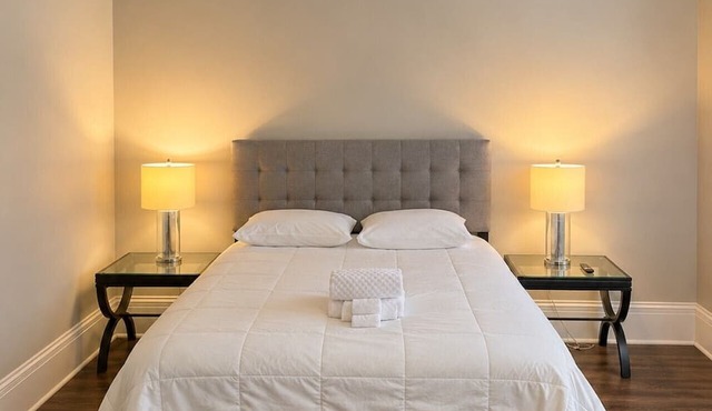 Comfortable Historic church condo near East Nashville with easy access to local attractions