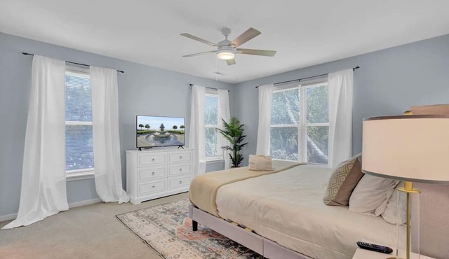 Rare Sullivan's Island Home, Block to Beach! in Sullivan's Island