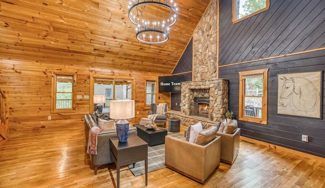 Heated Pool Mtn Views Sleeps 20 Game Room