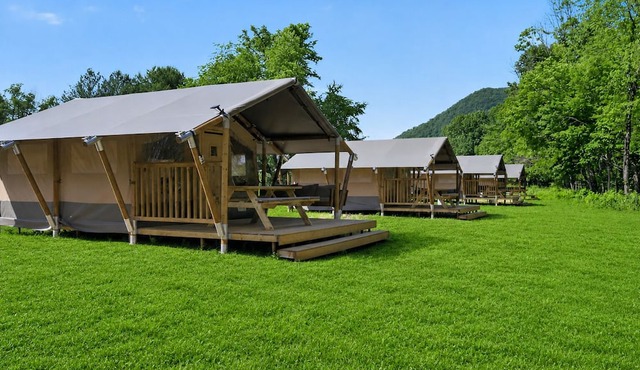 New River Safari Tent Getaway