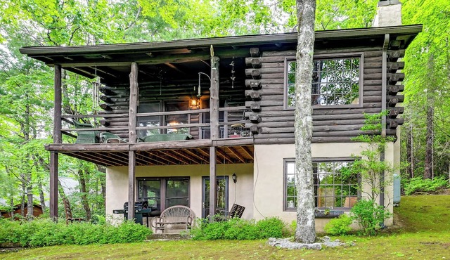 Unplug! Lake Toxaway Cabin w/Dock Access