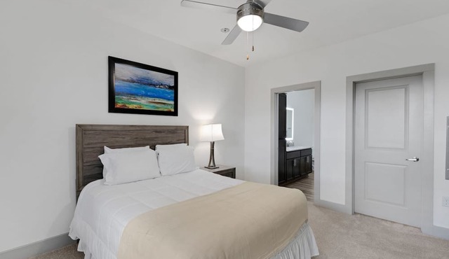 Modern Luxury at Overlook at Farragut| Parking