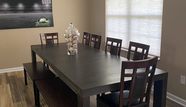 The Dugout Family-friendly baseball themed house, 20 miles from Downtown Cincy in Amelia