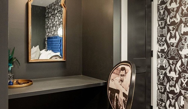 Midtown Pool Condo · 2BR Sleeps 6 · Honky Tonk
