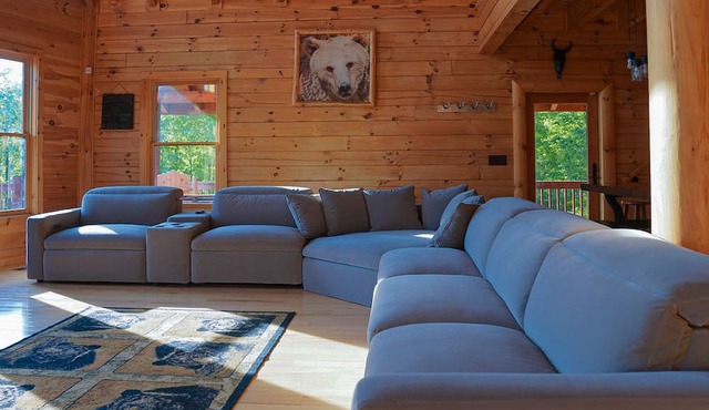 Thirty-eight bedroom in United States of America, Mount Airy