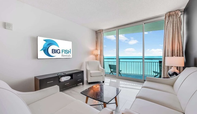 Oceanfront condo near Boardwalk with beach access