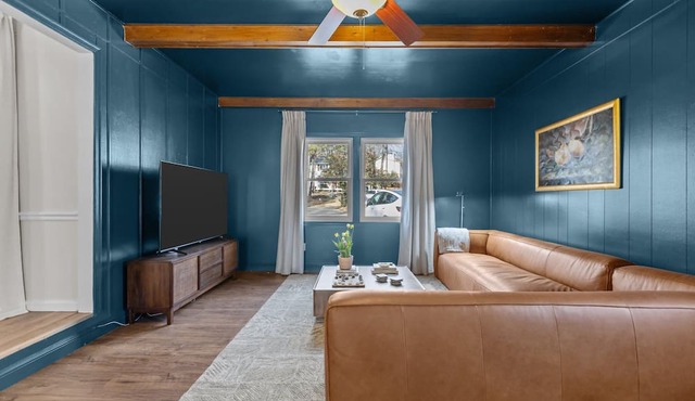 Curated 3BR Boutique Retreat in Cary – Walk to Trails, Close to Downtown in Cary