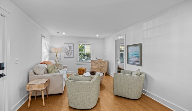 Renovated, Modern Beach Get-Away w/Private Pool! Easy Walk to Beach!