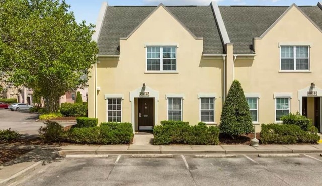 2Br Condo @ Legends Golf