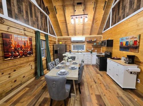 2BR Kodak TN Cabin Retreat Fire Pit Near Smokies