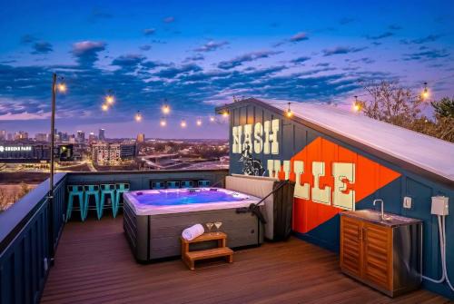 Rooftop Deck Hot Tub & Game Room in Nashville