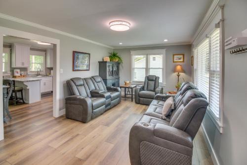 Near Dale Hollow Lake! Updated 'Cozy Corner' Home