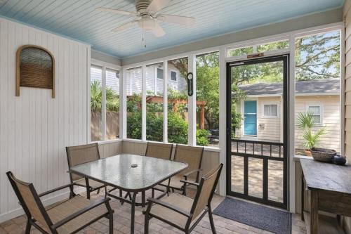 Cabin in Tybee Island, Georgia