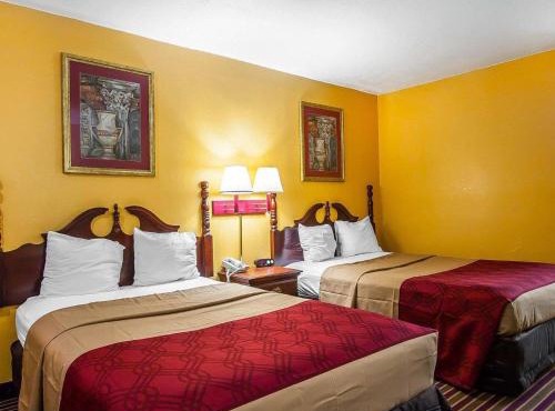 Econo Lodge Dyersburg I-155