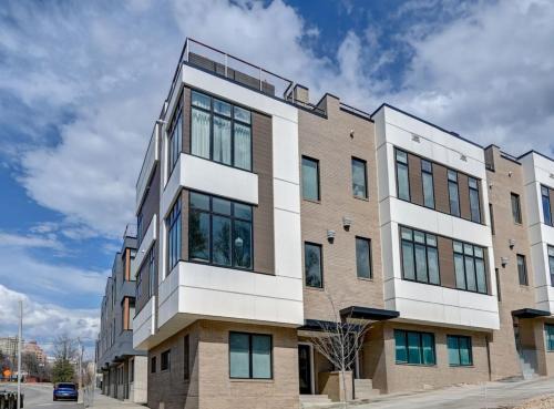 South Slope Asheville Townhome 3 Ensuite Bedrooms