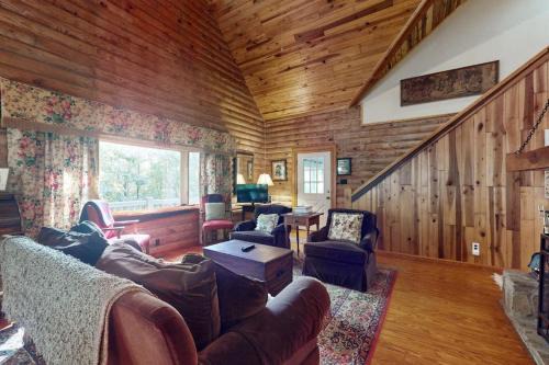 Laurel Cabin