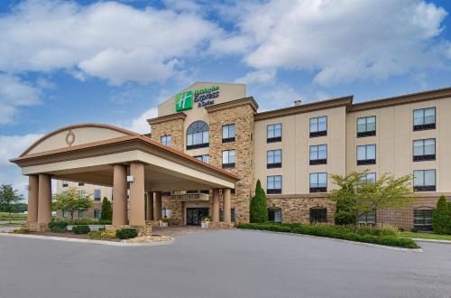 Holiday Inn Express & Suites - Cleveland Northwest by IHG