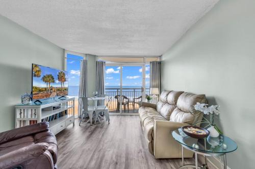 Hosteeva 1BR Oceanfront Condo in Atlantica Resort near Boardwalk